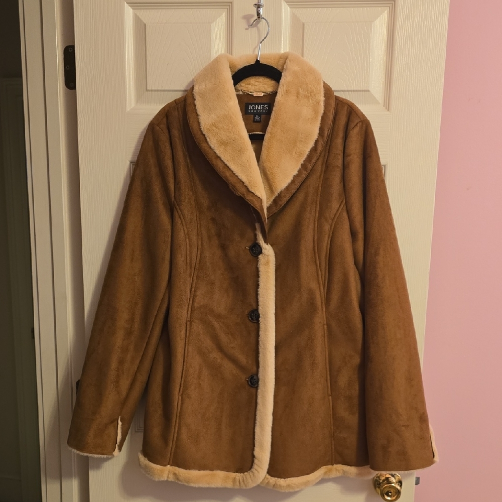 Jones New‎ York Women's Brown Teddy Jacket with Cream Accents